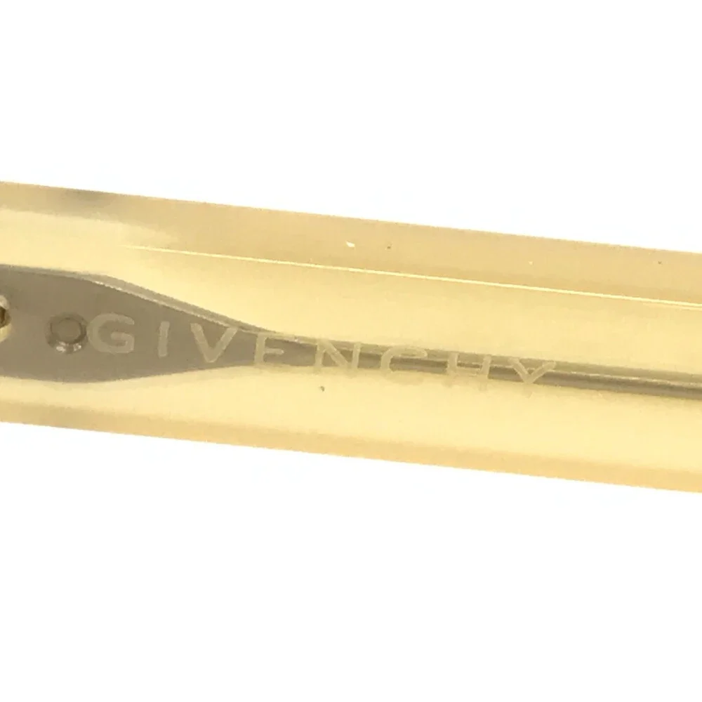 Givenchy demo lenses